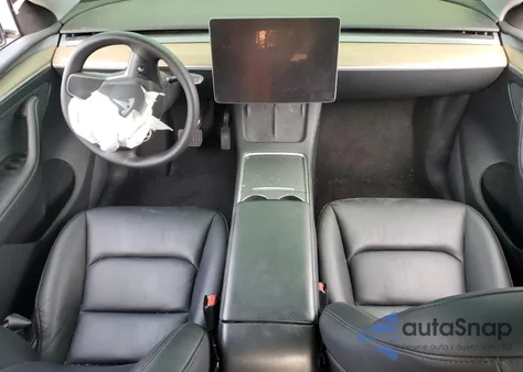 2023 Tesla Model Y z USA, uszkodzony, nr VIN 7SAYGDEE6PA053453